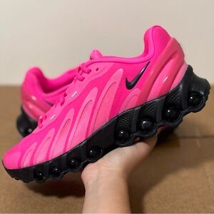 Nike Air Max DN8 Hyper Pink Black Sneakers FQ7860-600 Size 6 Mens 7.5 Womens New